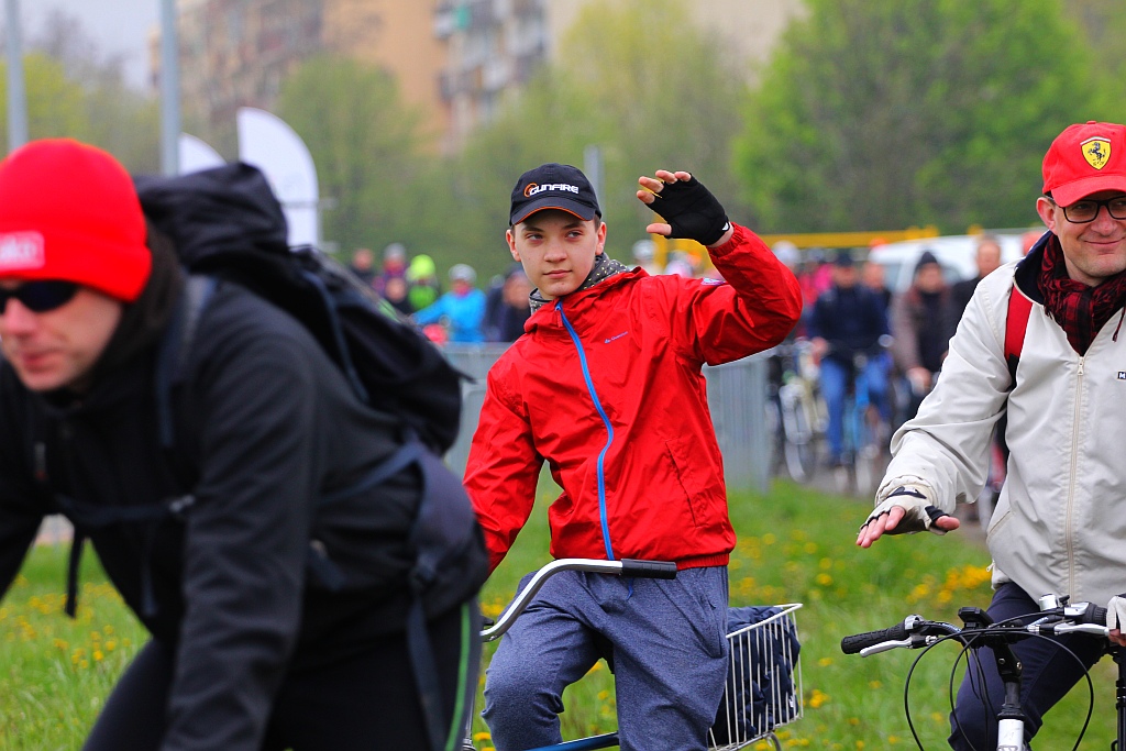 Ponad dwustu rowerzystów uczestniczy w majówce rowerowej