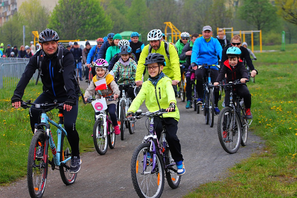 Ponad dwustu rowerzystów uczestniczy w majówce rowerowej