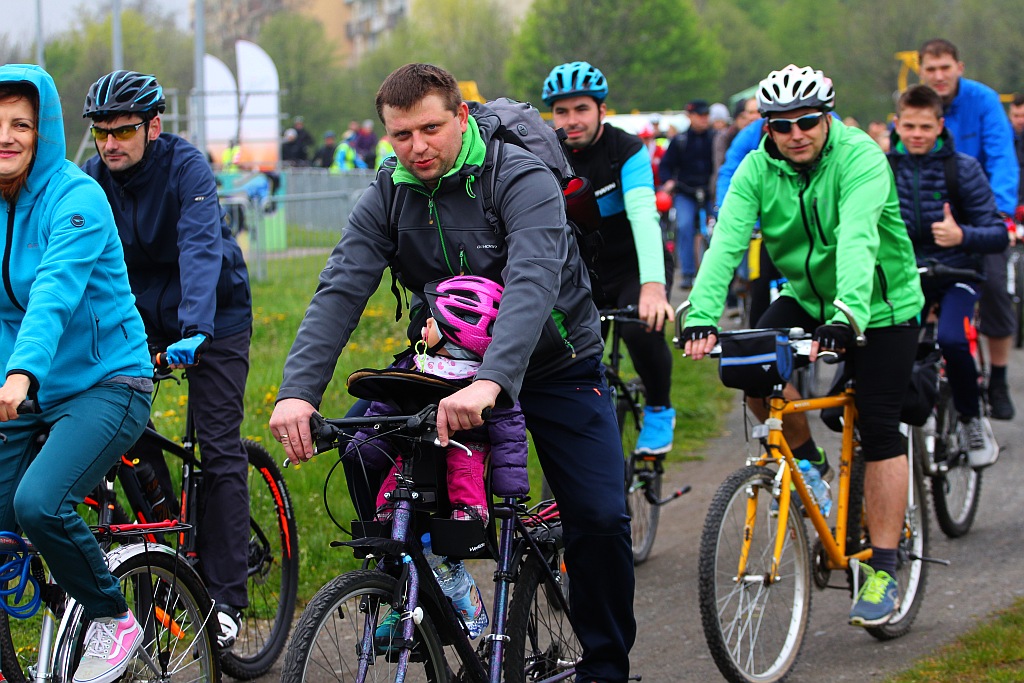 Ponad dwustu rowerzystów uczestniczy w majówce rowerowej
