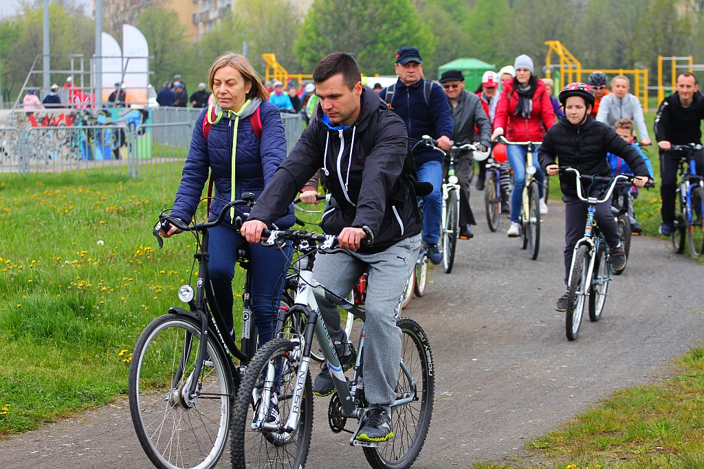 Ponad dwustu rowerzystów uczestniczy w majówce rowerowej