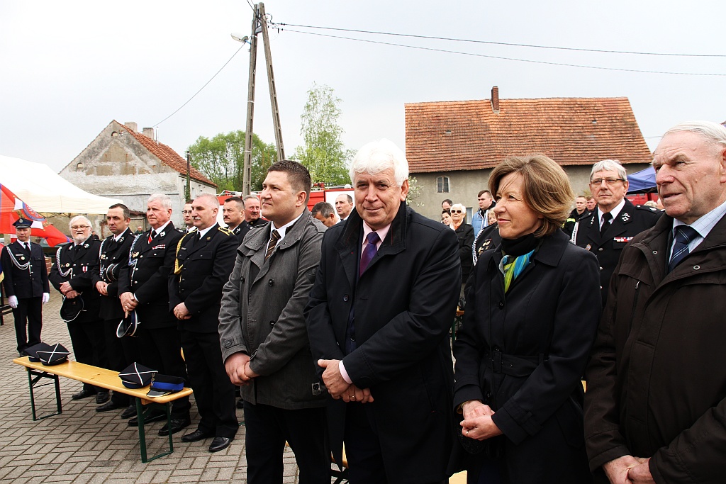Druhowie-strażacy z Miłogostowic i Rui otrzymali wozy strażackie