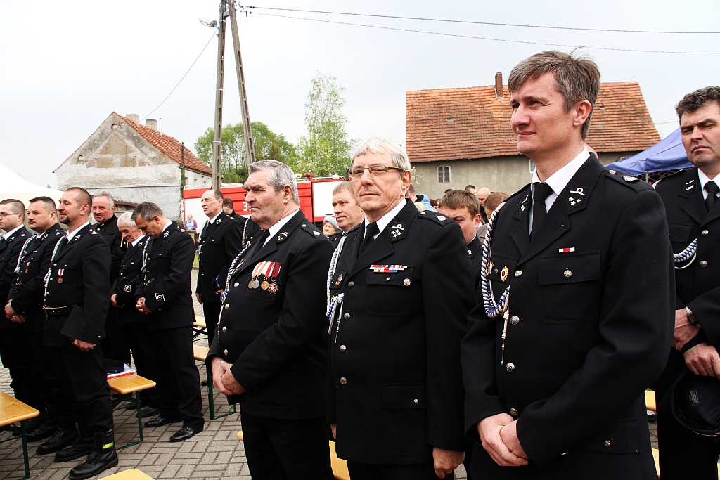Druhowie-strażacy z Miłogostowic i Rui otrzymali wozy strażackie