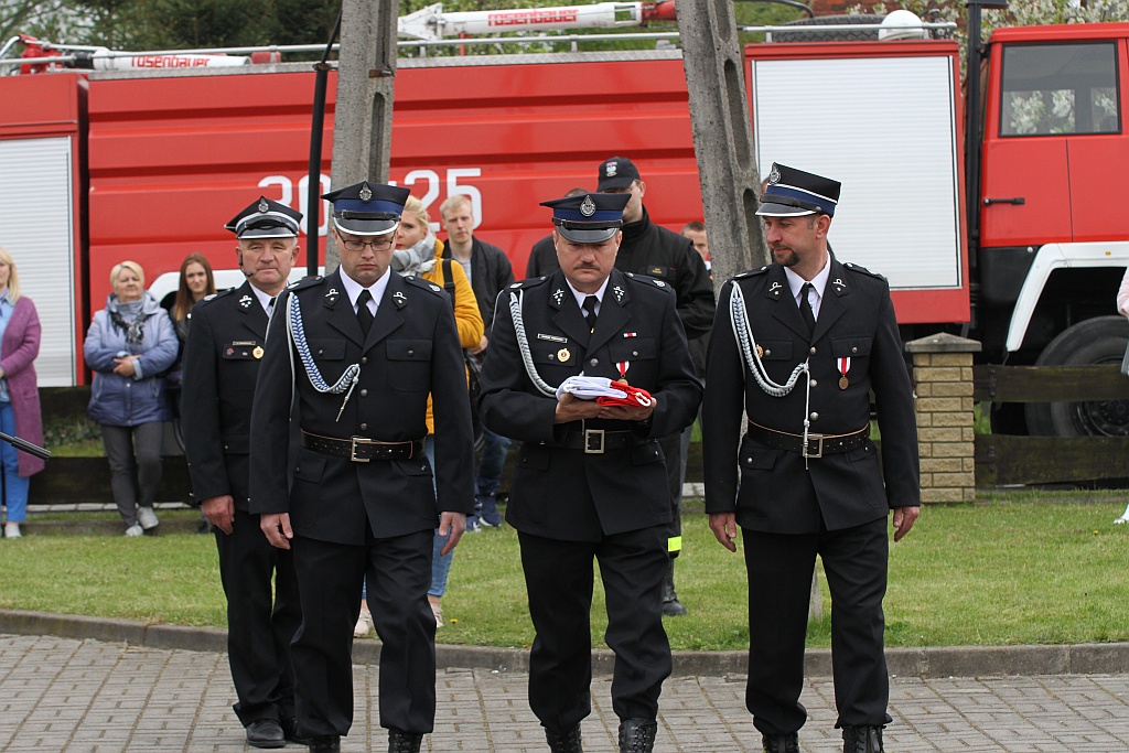 Druhowie-strażacy z Miłogostowic i Rui otrzymali wozy strażackie