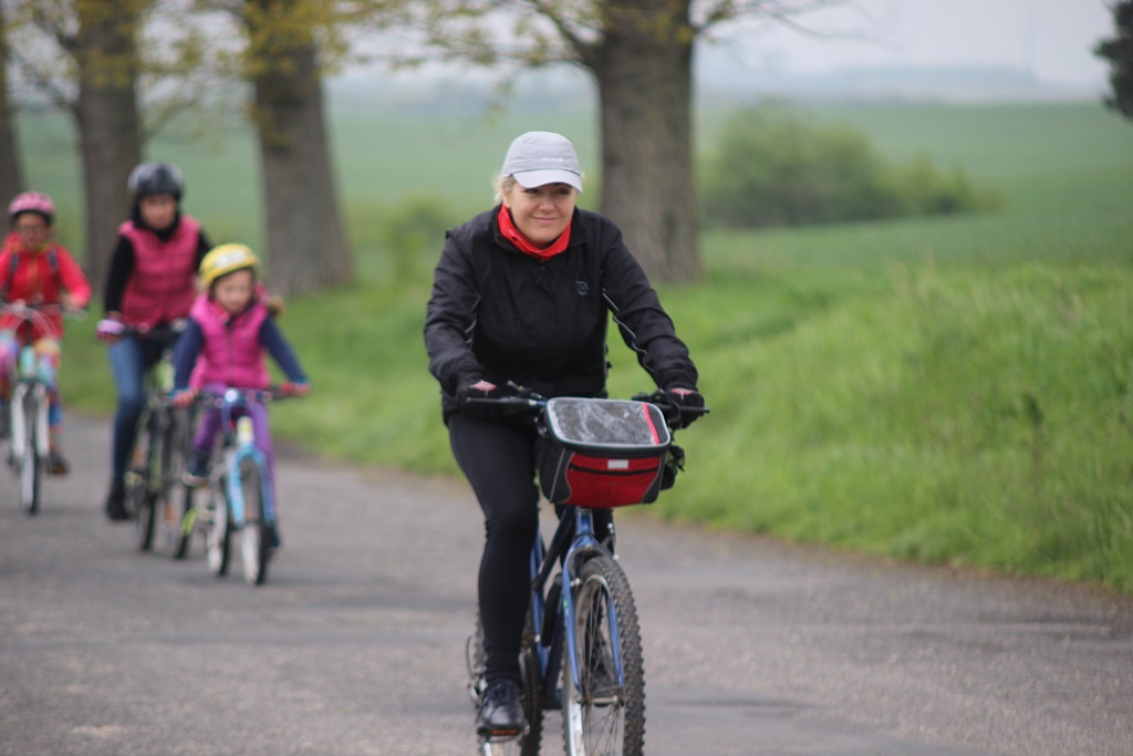 Ponad dwustu rowerzystów uczestniczy w majówce rowerowej cz2