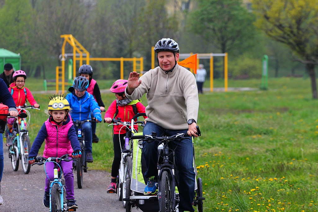 Ponad dwustu rowerzystów uczestniczy w majówce rowerowej