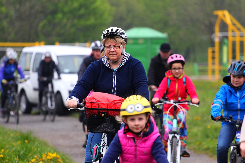 Ponad dwustu rowerzystów uczestniczy w majówce rowerowej
