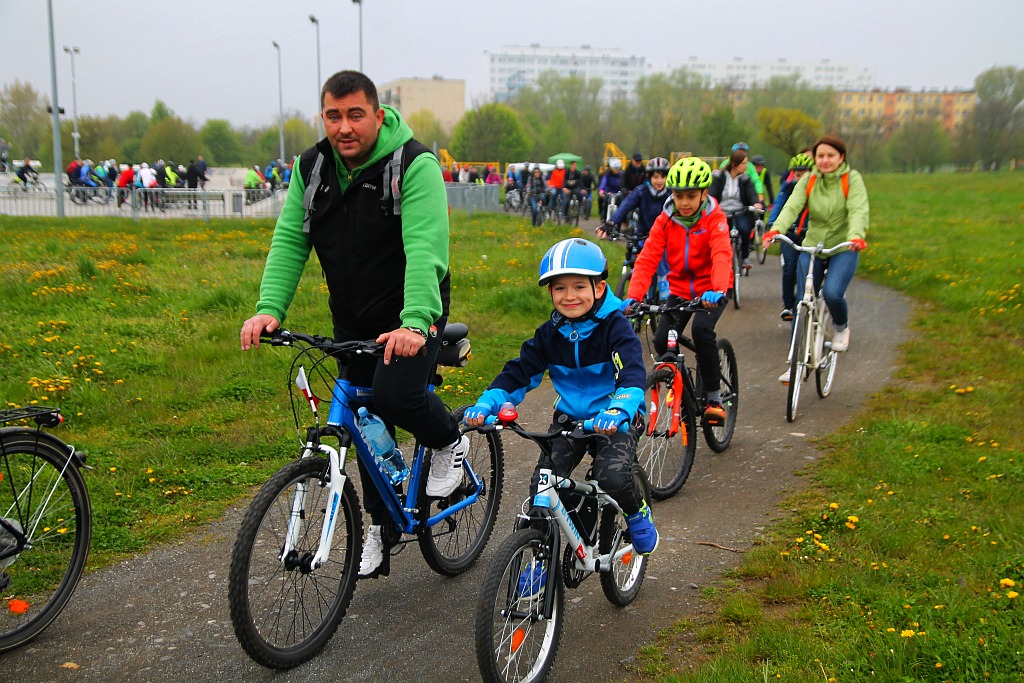 Ponad dwustu rowerzystów uczestniczy w majówce rowerowej