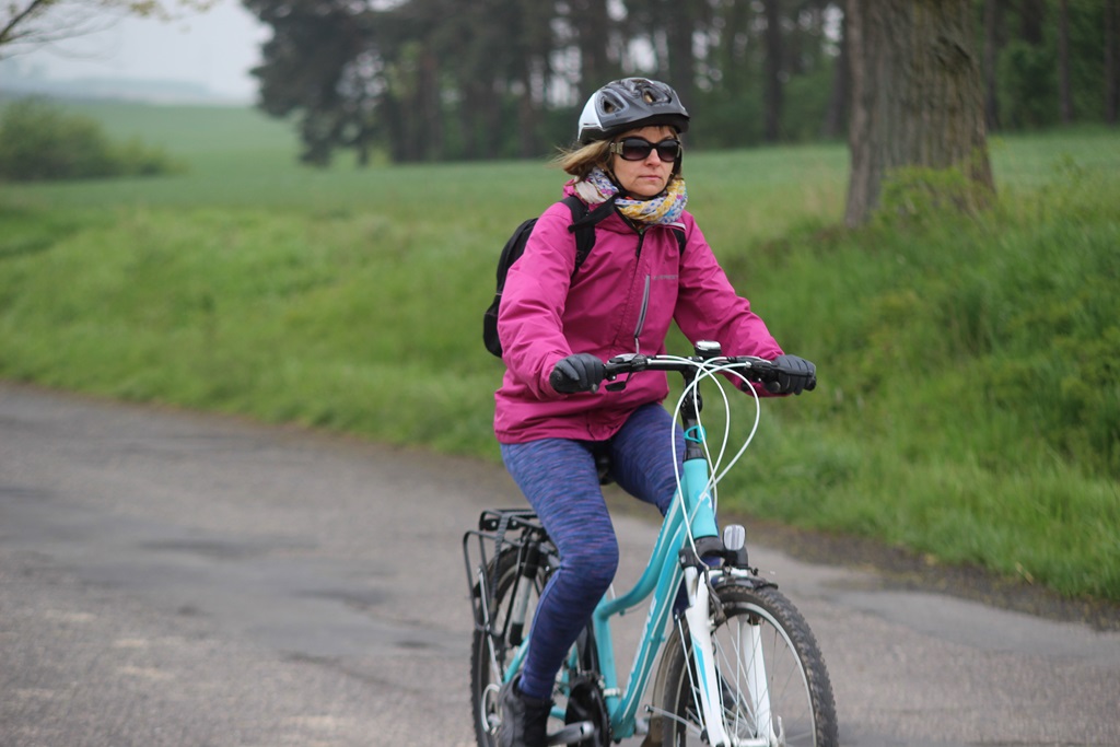 Ponad dwustu rowerzystów uczestniczy w majówce rowerowej cz2