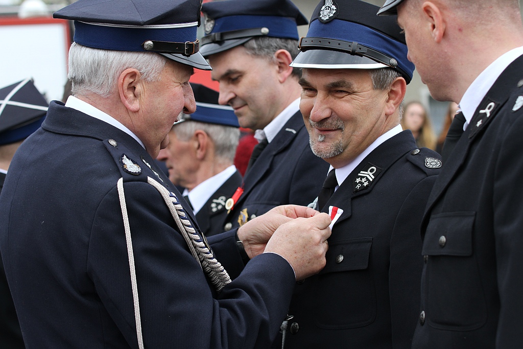 Druhowie-strażacy z Miłogostowic i Rui otrzymali wozy strażackie