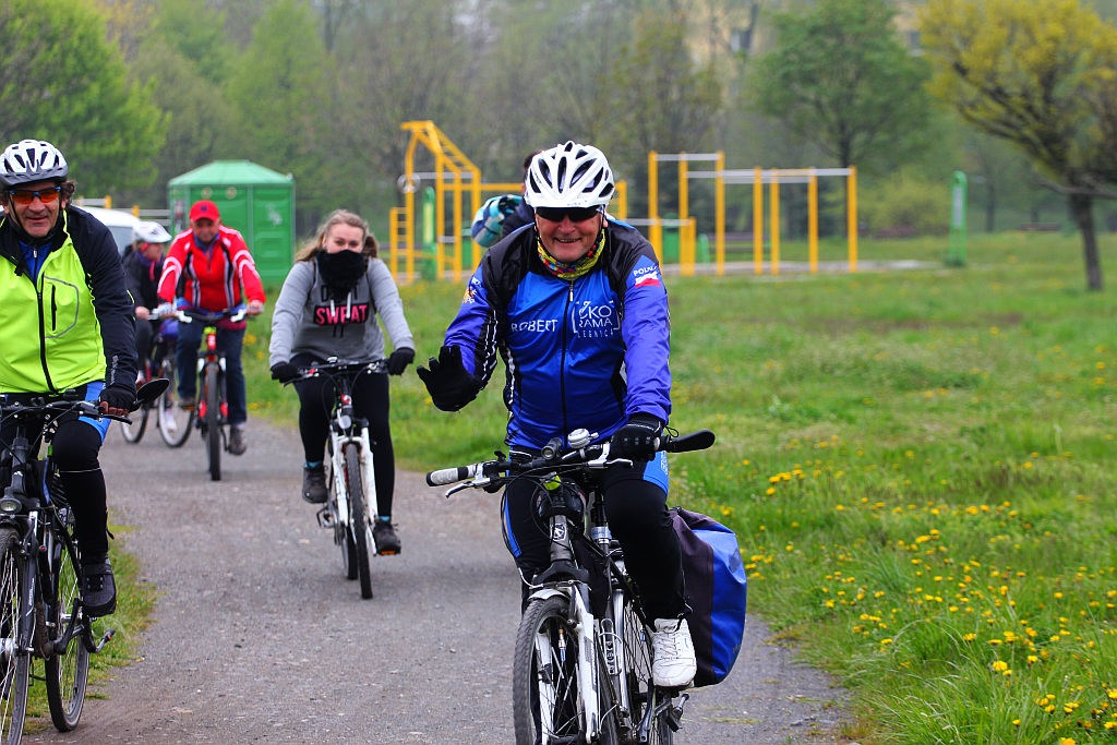 Ponad dwustu rowerzystów uczestniczy w majówce rowerowej