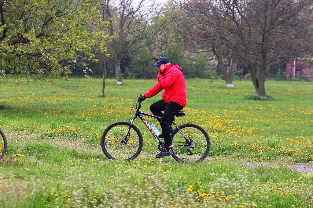 Ponad dwustu rowerzystów uczestniczy w majówce rowerowej