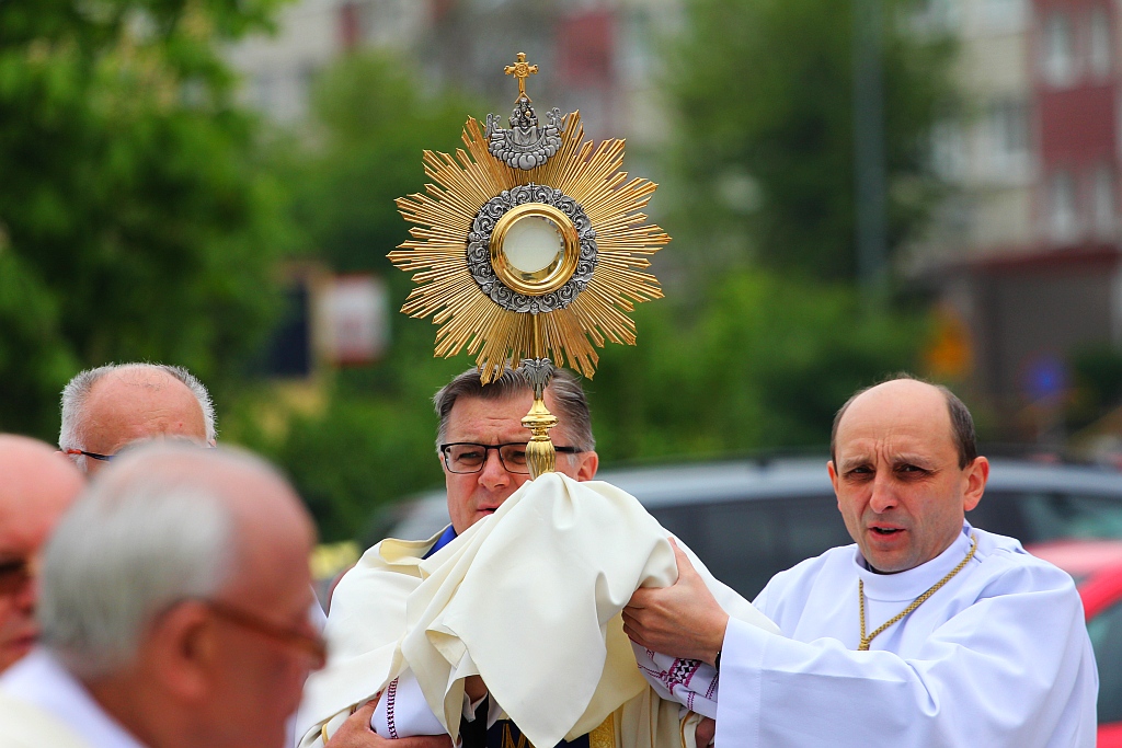 3 maja - odpust w parafii Matki Bożej Królowej Polski