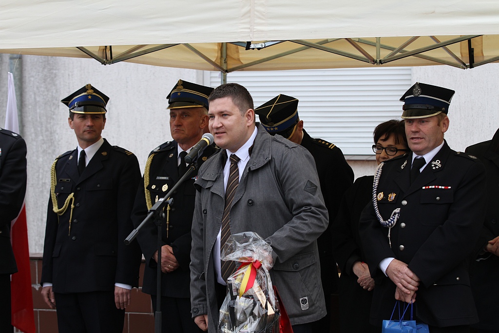 Druhowie-strażacy z Miłogostowic i Rui otrzymali wozy strażackie
