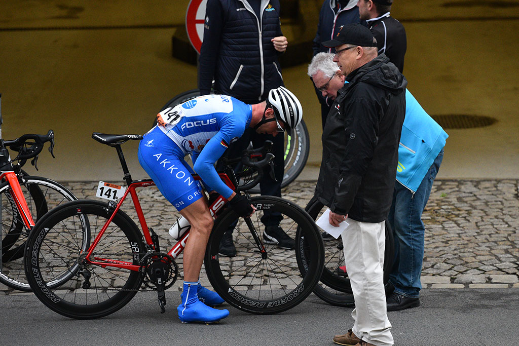 W Legnicy rozpoczął się wyścig CCC Tour Grody Piastowskie 2017