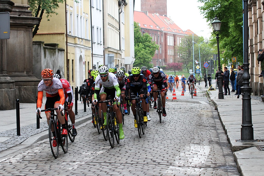 W Legnicy rozpoczął się wyścig CCC Tour Grody Piastowskie 2017