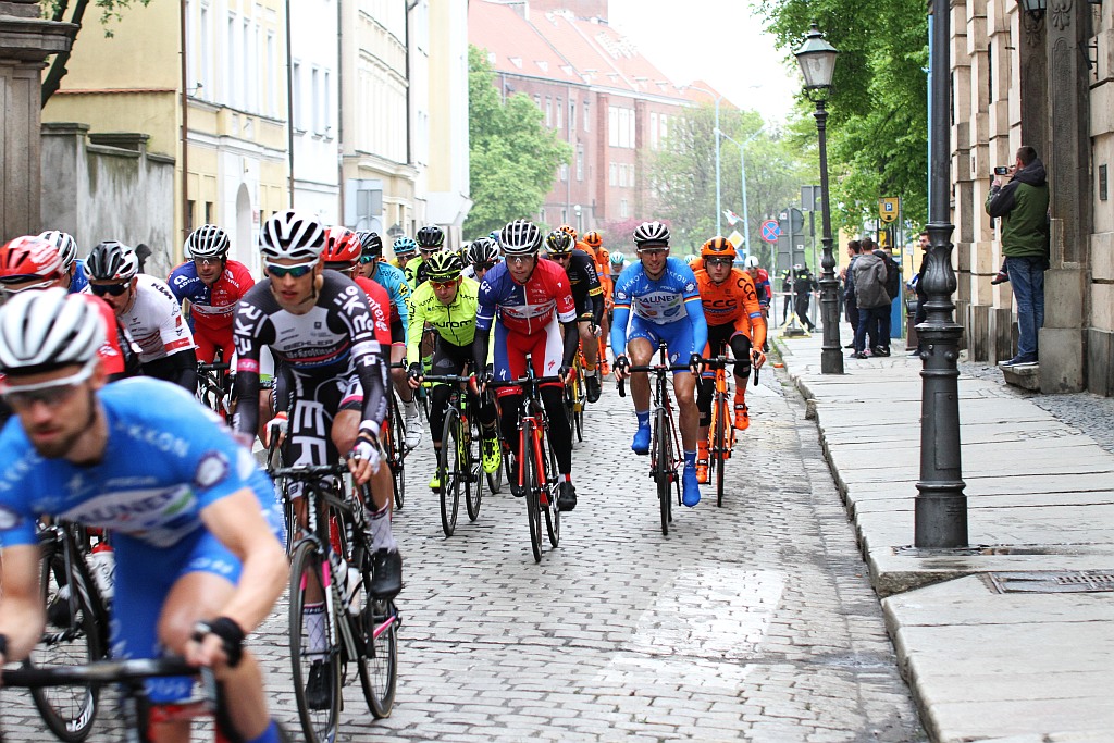 W Legnicy rozpoczął się wyścig CCC Tour Grody Piastowskie 2017