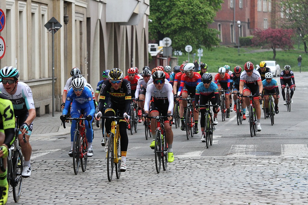 W Legnicy rozpoczął się wyścig CCC Tour Grody Piastowskie 2017