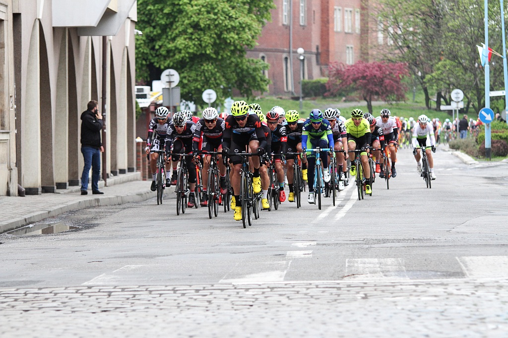 W Legnicy rozpoczął się wyścig CCC Tour Grody Piastowskie 2017