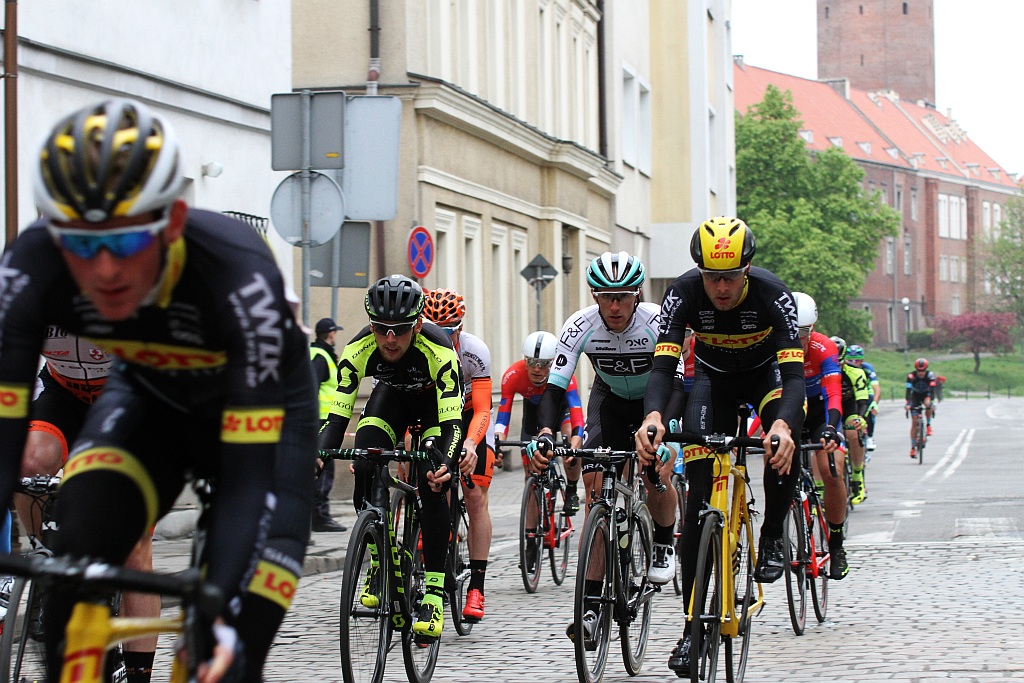 W Legnicy rozpoczął się wyścig CCC Tour Grody Piastowskie 2017