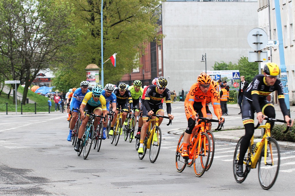 W Legnicy rozpoczął się wyścig CCC Tour Grody Piastowskie 2017