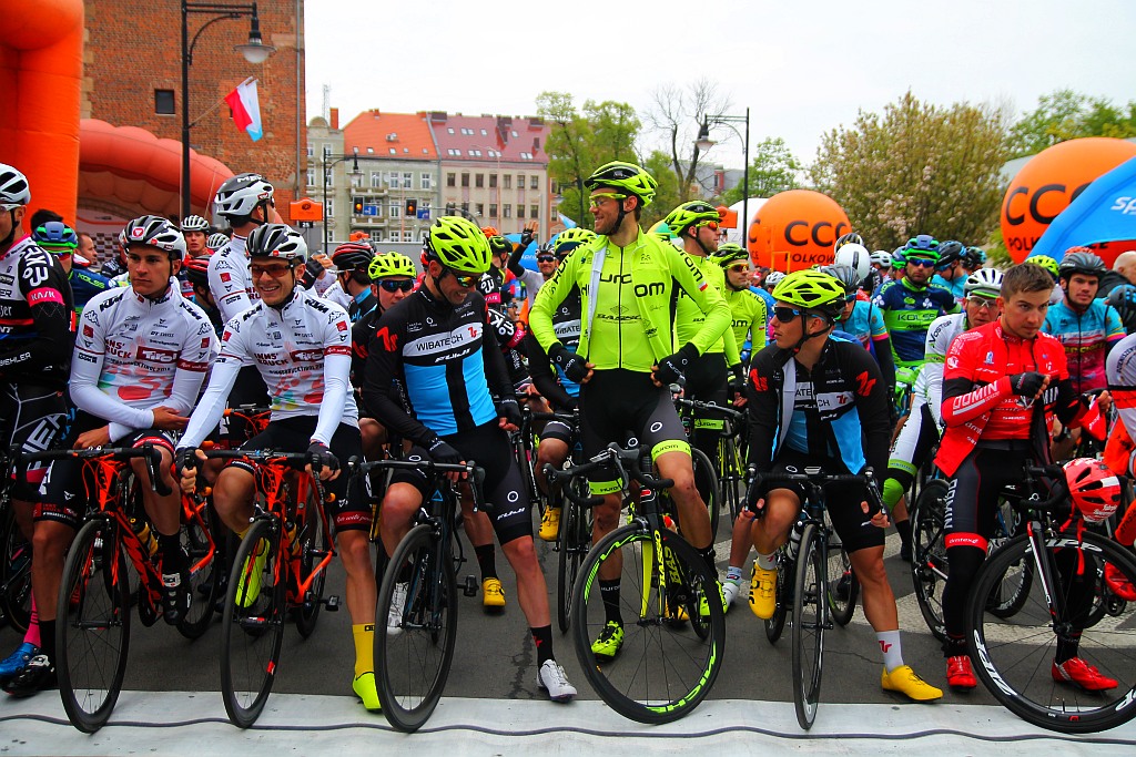 W Legnicy rozpoczął się wyścig CCC Tour Grody Piastowskie 2017