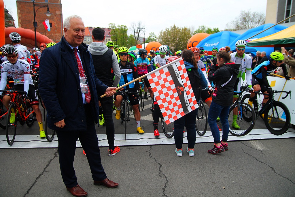W Legnicy rozpoczął się wyścig CCC Tour Grody Piastowskie 2017