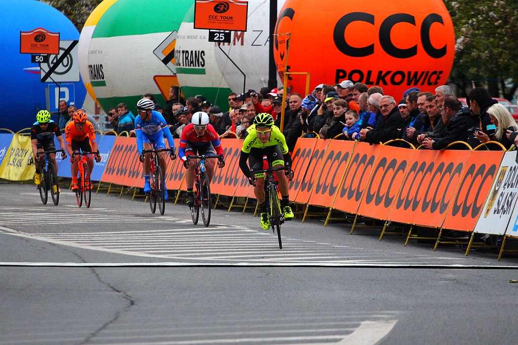 W Legnicy rozpoczął się wyścig CCC Tour Grody Piastowskie 2017