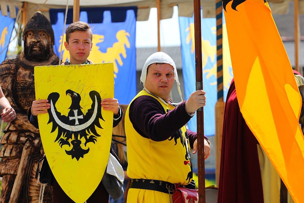 Legnickie Pole opanowali rycerze i średniowieczni rzemieślnicy