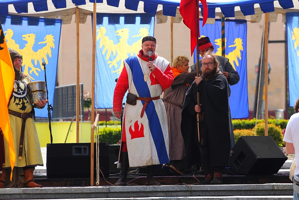 Legnickie Pole opanowali rycerze i średniowieczni rzemieślnicy