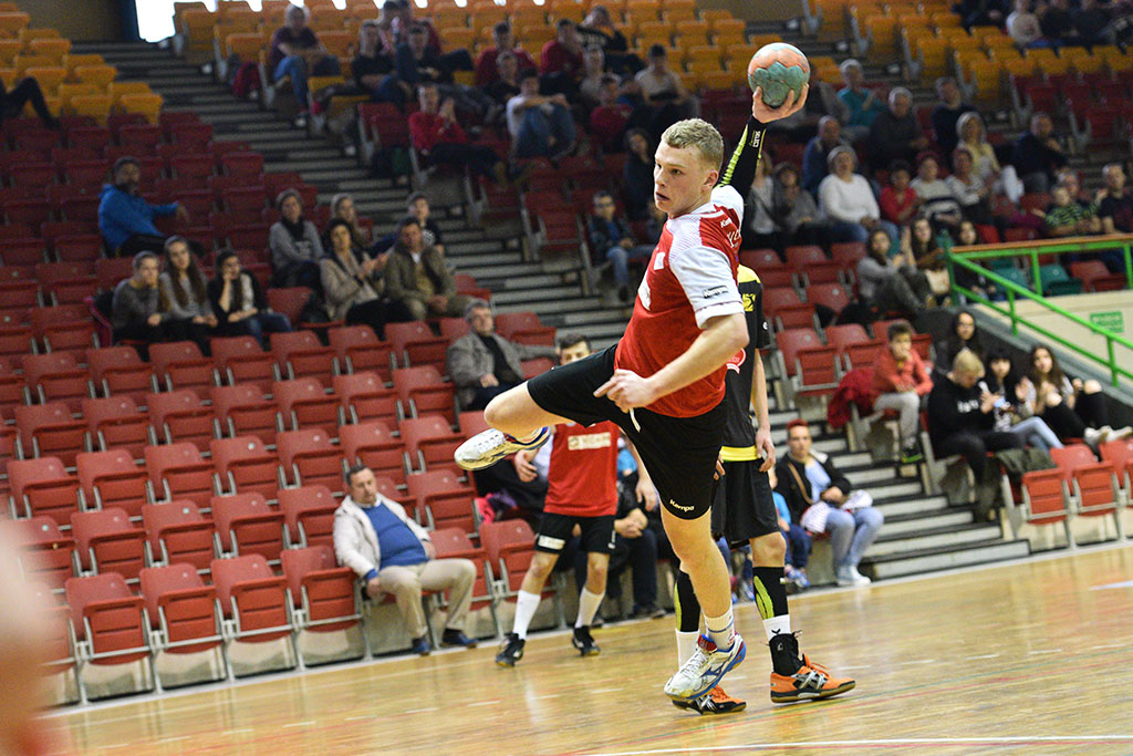 Siódemka Miedź Legnica zwyciężyła w turnieju 1/8 finału MPJM