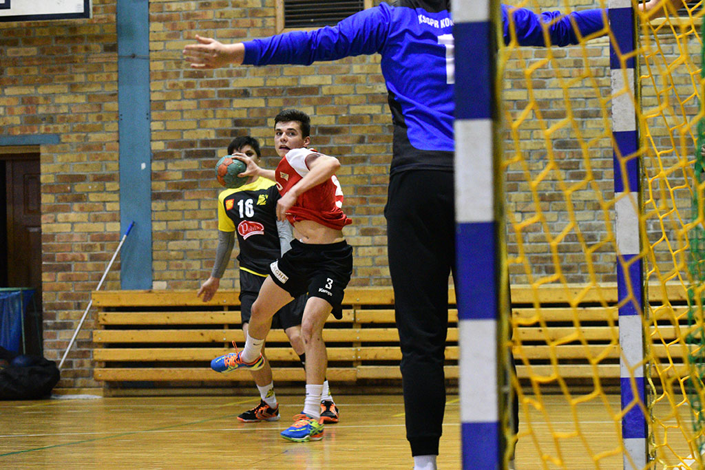 Siódemka Miedź Legnica zwyciężyła w turnieju 1/8 finału MPJM