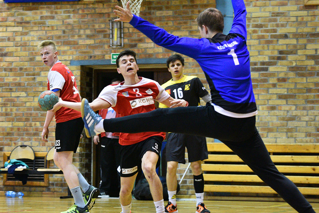 Siódemka Miedź Legnica zwyciężyła w turnieju 1/8 finału MPJM