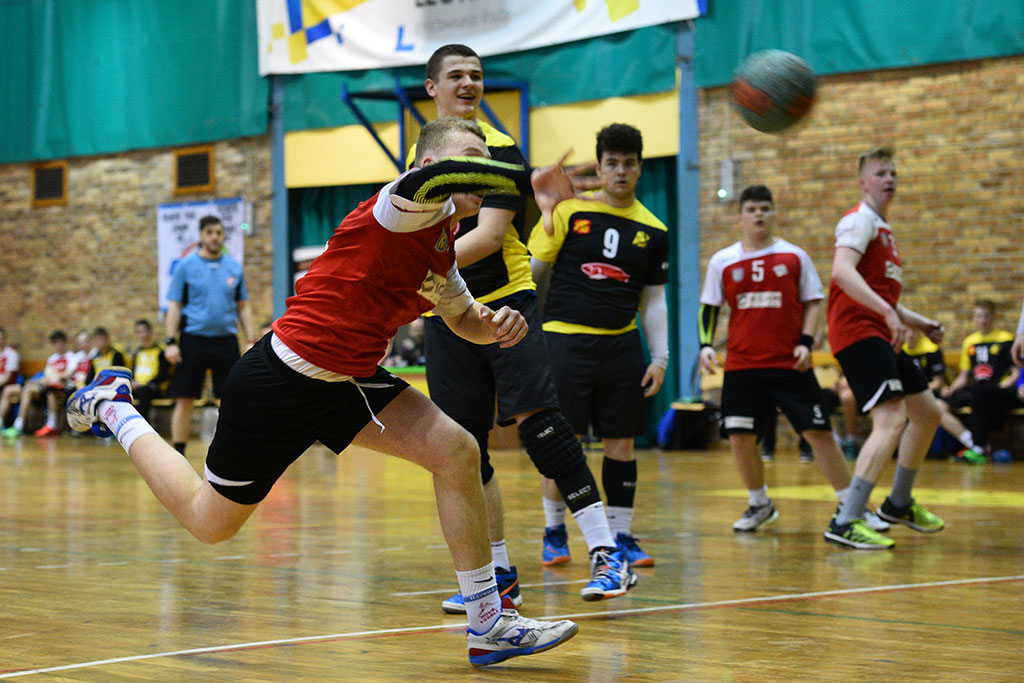 Siódemka Miedź Legnica zwyciężyła w turnieju 1/8 finału MPJM