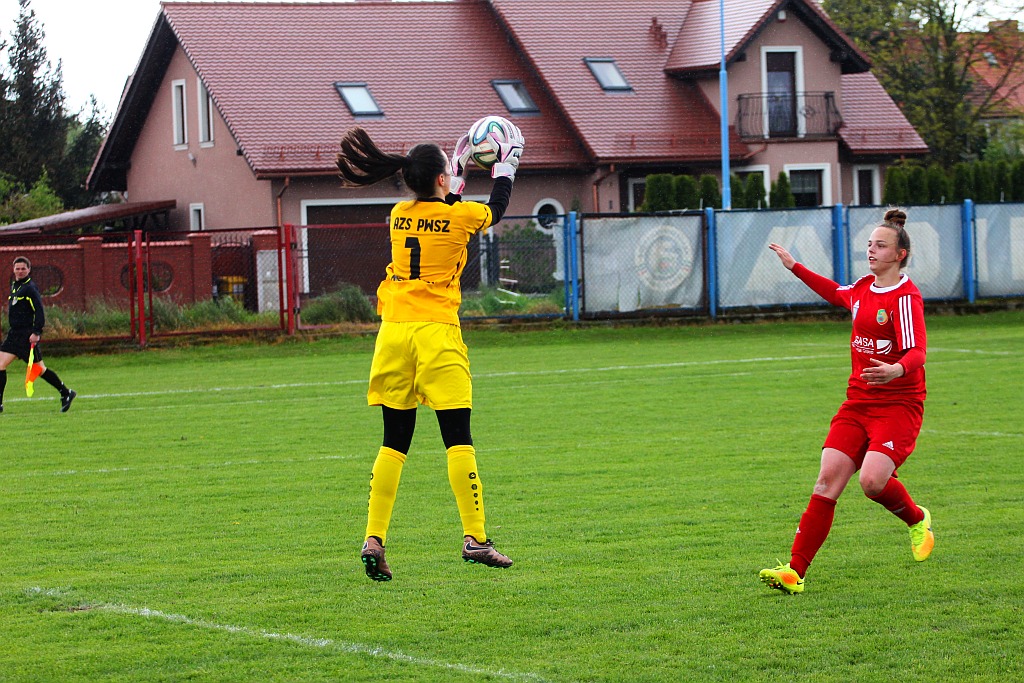 Kobieca Miedź wygrywa. Klasyczny hat-trick Ostrowskiej