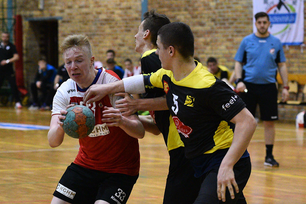 Siódemka Miedź Legnica zwyciężyła w turnieju 1/8 finału MPJM