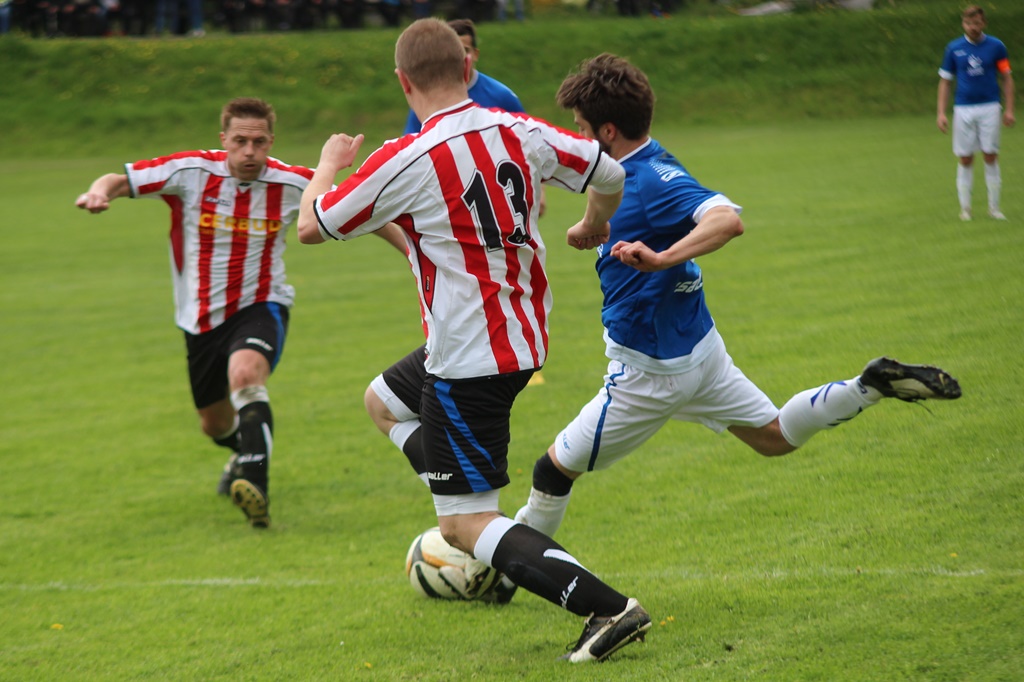 Gminne derby w Koskowicach. Zryw Kłębanowice ograł Błękitnych