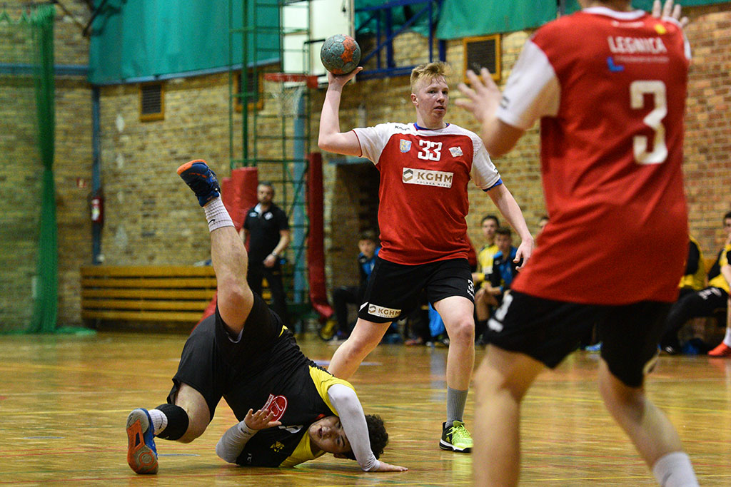 Siódemka Miedź Legnica zwyciężyła w turnieju 1/8 finału MPJM