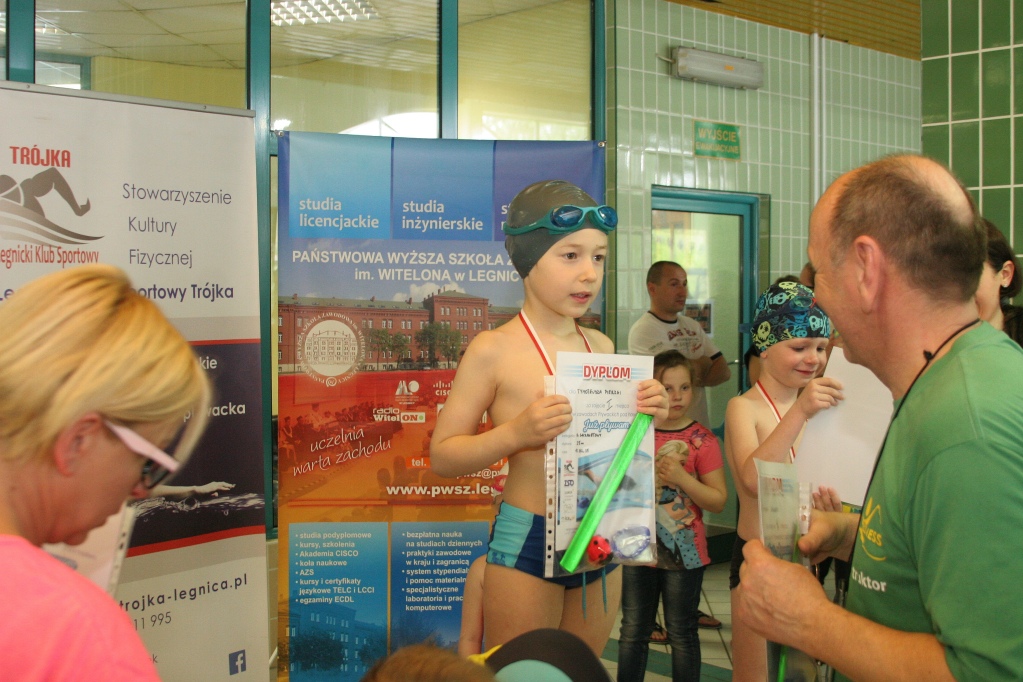 Zawody Pływackie pod hasłem „Już Pływam” na basenie Bąbelek