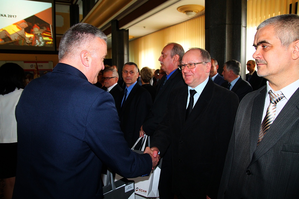 Na dorocznej akademii świętowali pracownicy Huty Miedzi Legnica