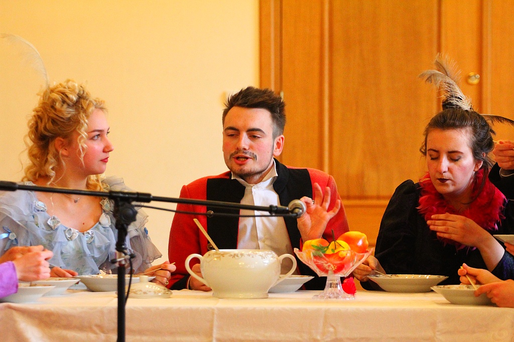 Grupa teatralna Mistyfikacja wystawiła komedię Fredry