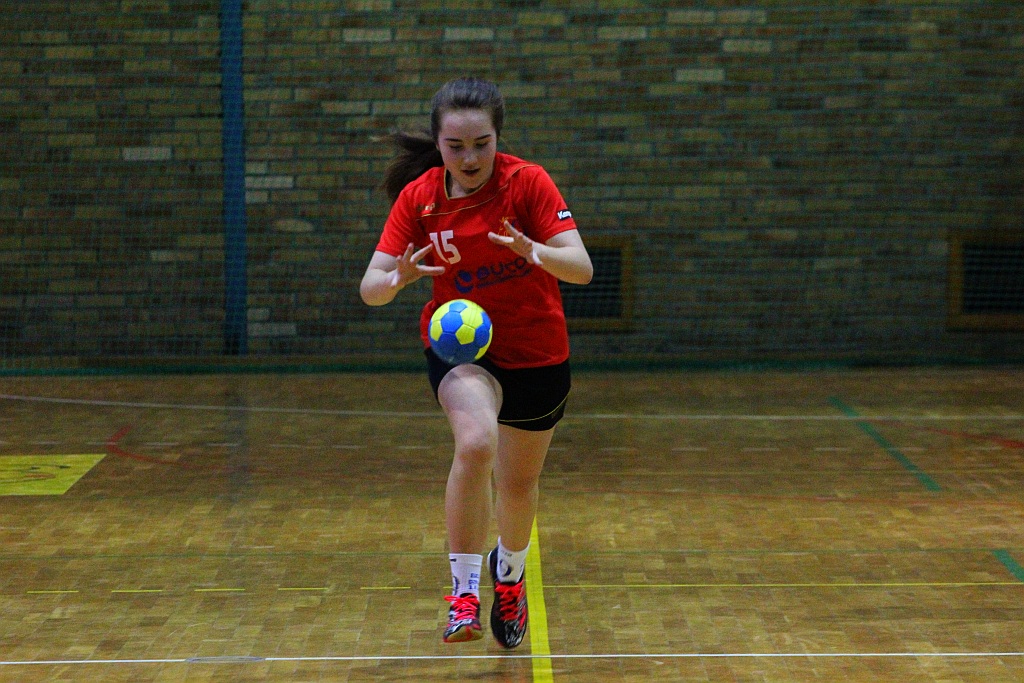 Młodziczki Dziewiątki na luzie wygrały z Koroną Handball Kielce	