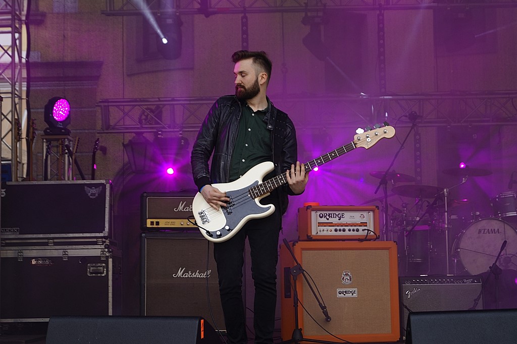 Przegląd Kapel Rockowych na dziedzińcu Akademii Rycerskiej