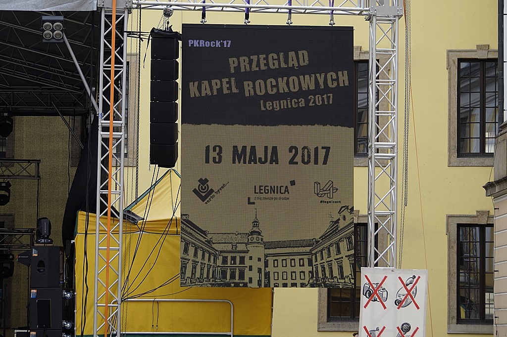 Przegląd Kapel Rockowych na dziedzińcu Akademii Rycerskiej