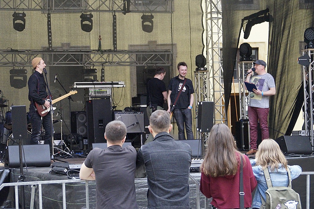 Przegląd Kapel Rockowych na dziedzińcu Akademii Rycerskiej