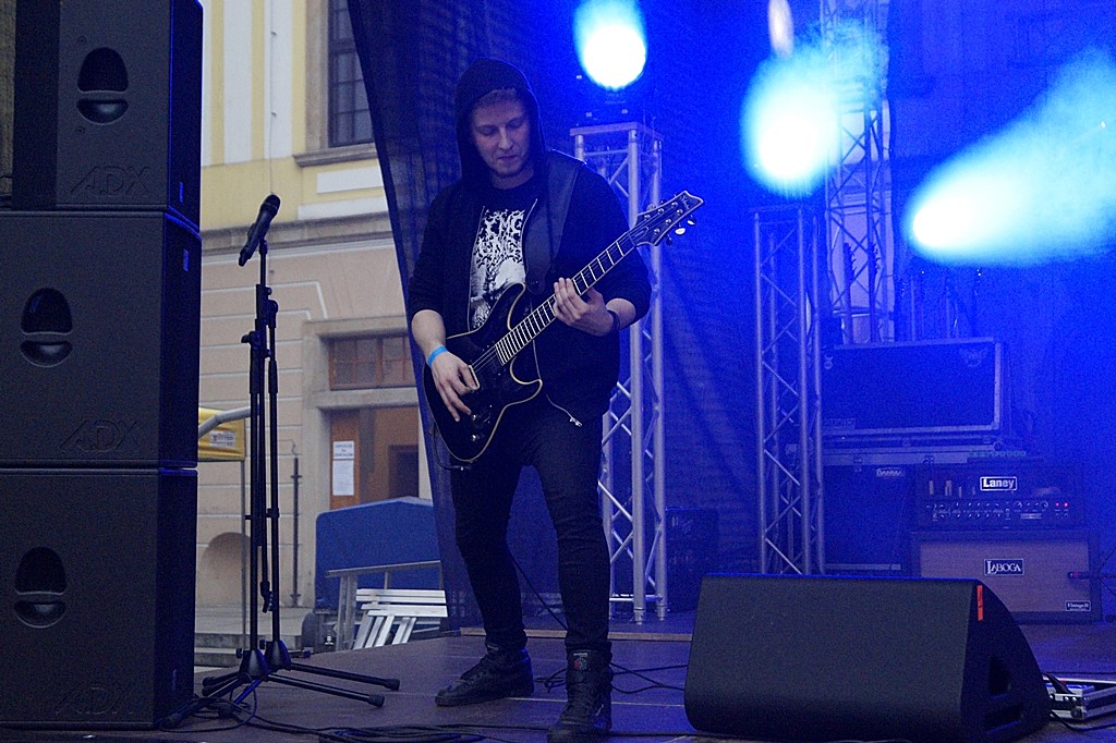 Przegląd Kapel Rockowych na dziedzińcu Akademii Rycerskiej