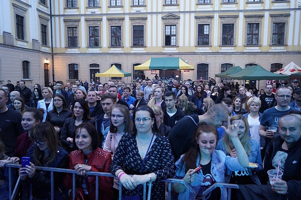 Przegląd Kapel Rockowych na dziedzińcu Akademii Rycerskiej