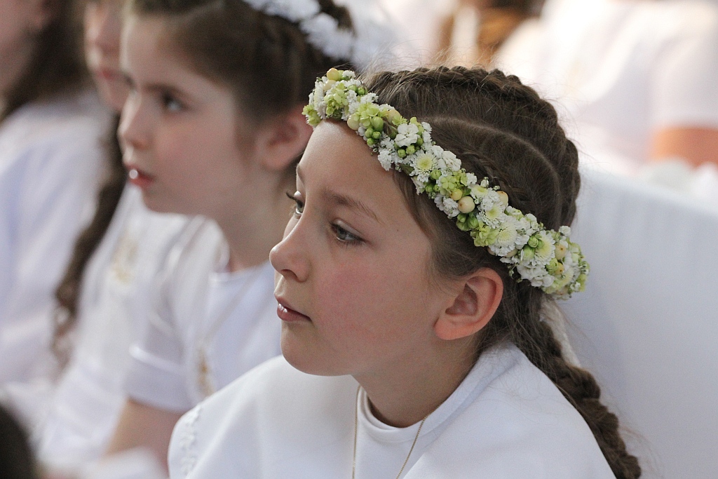 Pierwsza Komunia święta w kościele Matki Bożej Królowej Polski