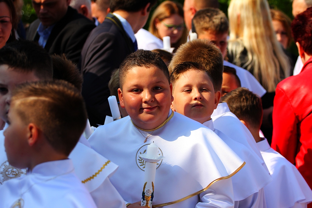 Pierwsza Komunia święta w kościele Matki Bożej Królowej Polski