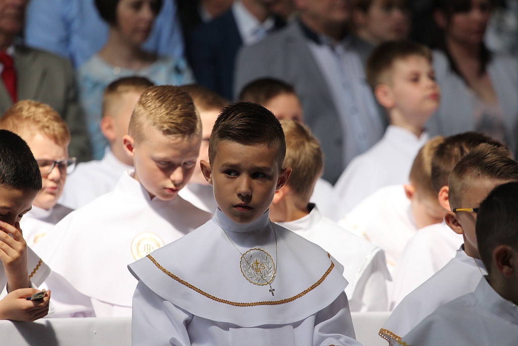 Pierwsza Komunia święta w kościele Matki Bożej Królowej Polski