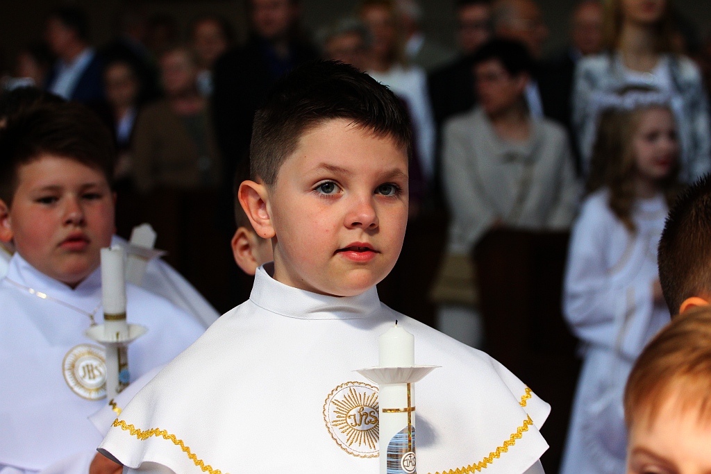 Pierwsza Komunia święta w kościele Matki Bożej Królowej Polski